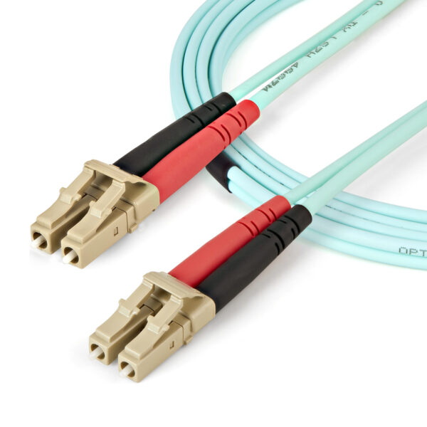 StarTech.com Cable de 5m de Fibra Óptica Multimodo LC/UPC a LC/UPC OM4 - 50/125µm - Fibra LOMMF/VCSEL - Redes de 100G - Cable LSZH - Baja Pérdida de Inserción - Low Insertion Loss
