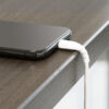 StarTech.com Cable Resistente USB-A a Lightning de 2 m Blanco - Cable de Alimentación y Sincronización USB Tipo A a Lightning con Fibra de Aramida Robusta - Con Certificación MFi de Apple - iPad/iPhone 12