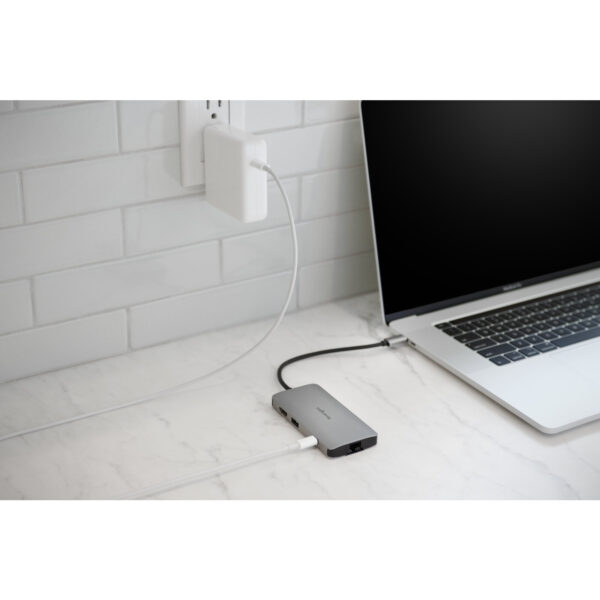 Kensington Replicador de puertos de vídeo triple sin Drivers SD4840P USB-C de 10 Gbps y con PD de 85 W